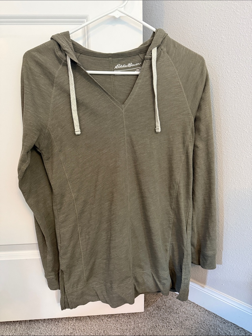 Eddie Bauer Olive Hooded V-Neck Pullover shirt